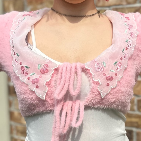 For Love & Lemons sweet cherry Crop Cardigan Fuzzy Sweater Sweet Cherry cherries - Picture 7 of 9
